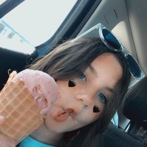 Meet your Posher, Karaline